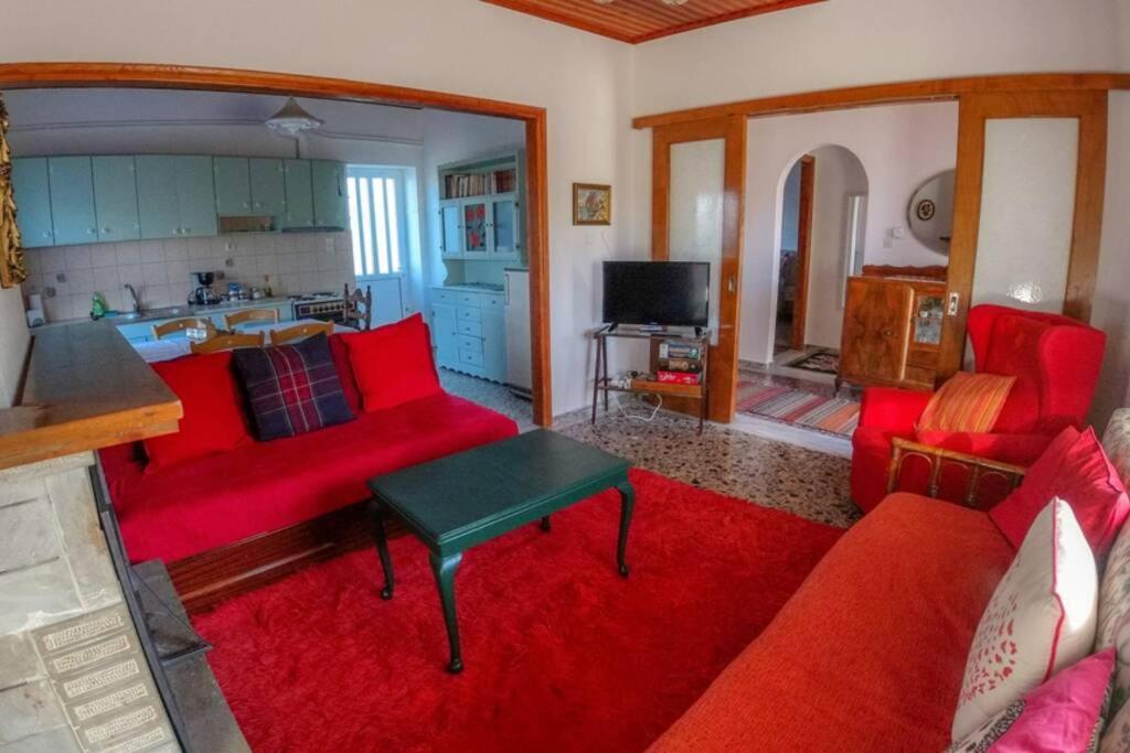 Breathtaking Lake View Cottage With A Fireplace Next To Ioannina City! Buitenkant foto