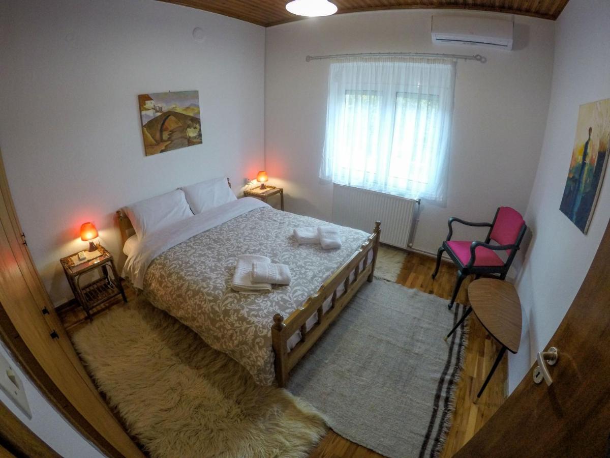 Breathtaking Lake View Cottage With A Fireplace Next To Ioannina City! Buitenkant foto